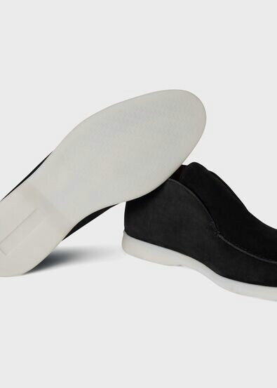 Open Walk – Black